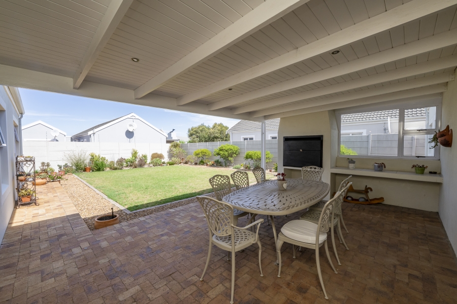 3 Bedroom Property for Sale in Sunningdale Western Cape